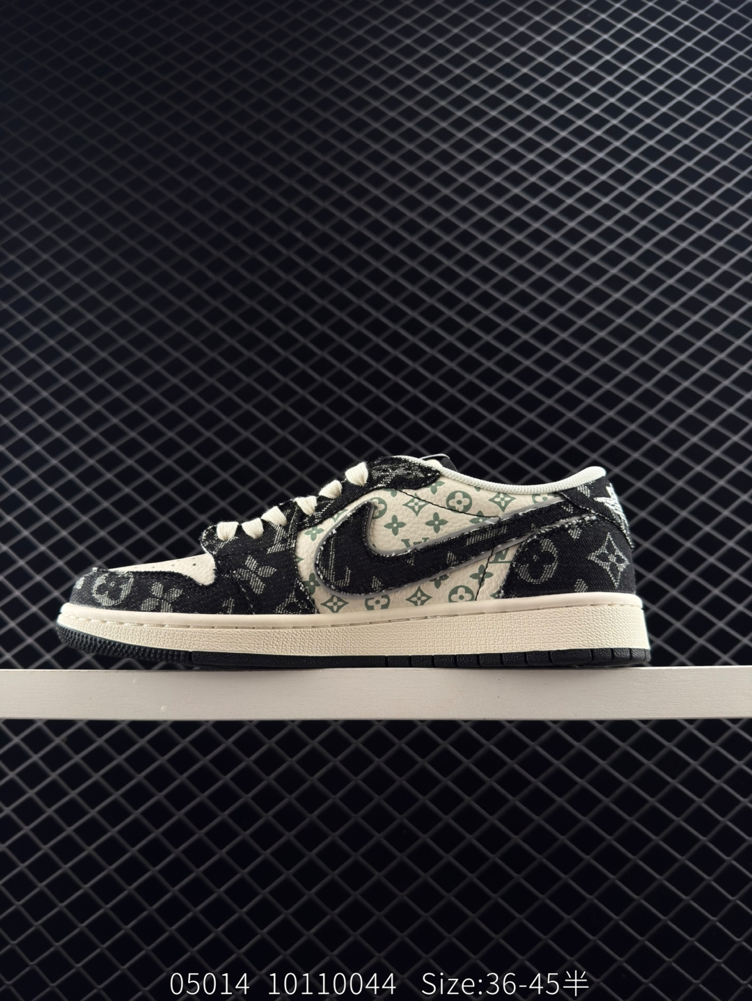 Travis Scott x Air Jordan 1 ” Reverse Mocha “